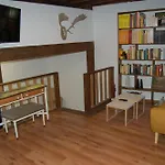 Inn La Casona del Rio Abion