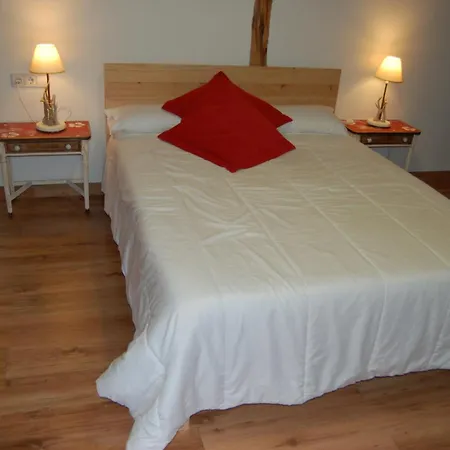 אורחן La Casona Del Rio Abion Valdealvillo