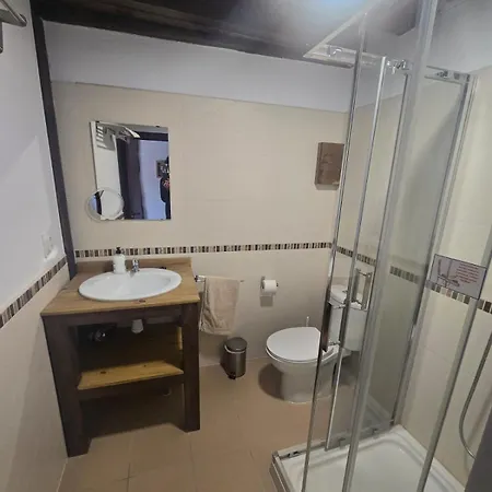 Kro La Casona Del Rio Abion