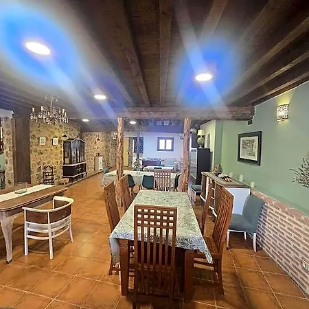 La Casona Del Rio Abion Estalagem *