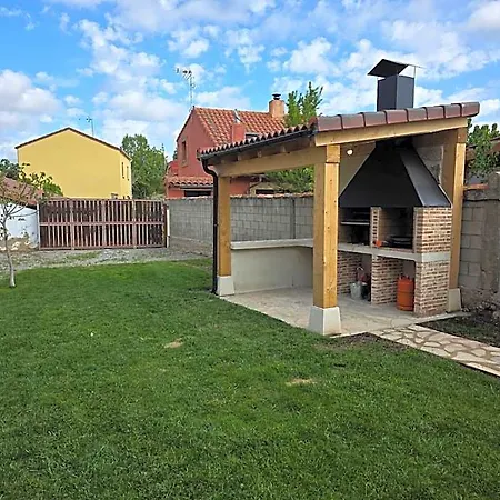 La Casona Del Rio Abion Estalagem